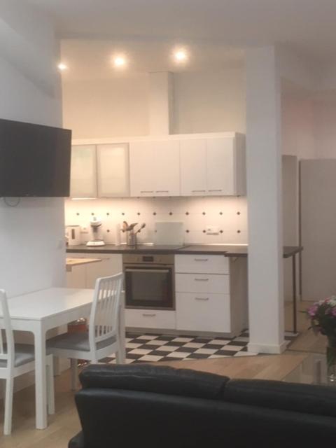 Jugendstilhaus Riverside City Appartements Fuer Urlaub Und Business Бремен Экстерьер фото